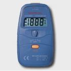 分 辨 率：1℃,1℉;攝 氏 度：-50～-40℃±6℃，-39～-20℃±5℃;-19～0℃±3℃，0～500℃±0.75%;501～750℃±1%
華 氏 度:：-58～-4℉±7℉，-3～-32℉±4℉;32～932℉±2℉，933～1382℉±1℉.

