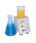 SK-1 快速混勻器,快速混勻器實現(xiàn)窗口的溶液快速混勻，混勻速度可調(diào)。最高速度:3000r/min.工作面直徑:? 130mm



