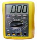 數(shù)字萬用表 DT-2008  超大帶背光高對比2000位數(shù)字液晶顯示屏;九種測量：交流/直流電壓，交流/直流電流，電阻，電容，頻率，溫度，短路測;