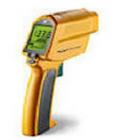 FLUKE572 紅外線測溫儀,測量溫度為-30～900℃(-25至1600 °F),D:S=60:1標準焦距,光譜響應(yīng)8μm至14μm ,激光瞄準:三點同軸激光,顯示分辨率:0.1℃,精度：±0.75% 或±1℃.Fluke 572-CF型可測量非常小面積內(nèi)的溫度（專業(yè)應(yīng)用需要）。300mm（11.4 in）時為6mm（0.24 in）


 

