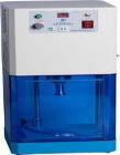 scientz-06 超聲波噴霧粉碎機 采用強振幅、大流量的超聲霧化技術(shù)對粉體和固體在液態(tài)下產(chǎn)生霧化效應。該機廣泛用于超細粉體制備、超聲有機合成，如幾丁聚糖、陶瓷、聚四氟乙烯、尼龍、熒光粉等超細粉碎和香水熟化、酒類陳化等。 