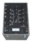 QS1A型交流電橋，系QS1型的改進(jìn)型。該電橋系用較先進(jìn)的電子技術(shù)，加裝了光電隔離的指針式指零儀的抗干擾電路，使電橋能在強(qiáng)電場的環(huán)境條件下準(zhǔn)確測量。該電橋還增加了R4/10裝置，可進(jìn)行如互感器支架和絕緣油等小電容，小介質(zhì)損耗的被試品的測量。