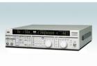 KSG4310是覆蓋頻率范圍10kHz?280MHz的FM／AM立體聲標(biāo)準(zhǔn)信號發(fā)生器。 將280MHz信號發(fā)生器、FM立體聲調(diào)制器、AM立體聲調(diào)制器、AF振蕩器收納一個單元中. 標(biāo)準(zhǔn)配備有電子衰減器. 
 