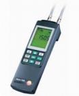   testo 521-2差壓儀, 0 ~ 100hPa,包括電池和標(biāo)定證書，testo 521 壓力儀，適用于測量差壓，如過濾器內(nèi)壓力下降、檢測風(fēng)扇或抽力設(shè)備。通過內(nèi)置壓力傳感器，用皮托管測量5～100 m/s 風(fēng)速。外接100 Pa探頭可測量1～12 m/s風(fēng)速量程。