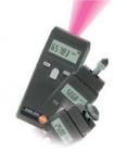  testo 470轉(zhuǎn)速儀套裝：包括儀器箱，適配器，探頭，表面測(cè)速盤，反射標(biāo)貼和電池；光學(xué)式/機(jī)械式。裝上機(jī)械轉(zhuǎn)速傳感器后即可通過機(jī)械接觸方式測(cè)量轉(zhuǎn)速。1.0 ... 99999.0 U/min

