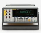 Fluke 8845A  6.5 位高精度數(shù)字多用表 Vdc 準(zhǔn)確度達(dá) 0.0024% 雙參數(shù)顯示 100 uA至100 mA量程，100 pA分辨力 寬范圍歐姆量程，10 Ω至1 GΩ； 10 uΩ分辨力 2x4 四線電阻測(cè)量技術(shù)  測(cè)量頻率和周期 