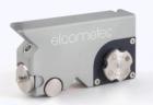 Elcometer 121/3 通用涂層檢測(cè)儀(P.I.G) 一機(jī)多用，可以快速檢驗(yàn)涂層、破壞式測(cè)量涂層厚度和利用十字劃割法測(cè)量附著力。測(cè)量范圍:2μm 至 2000μm (0.08 mils 至 70 mils)
 
